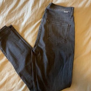 Mother charcoal gray “The swooner” skinny Jean